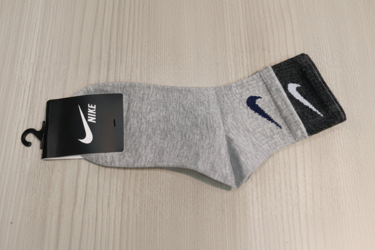 Nike Everyday Essential Ankle Socks,