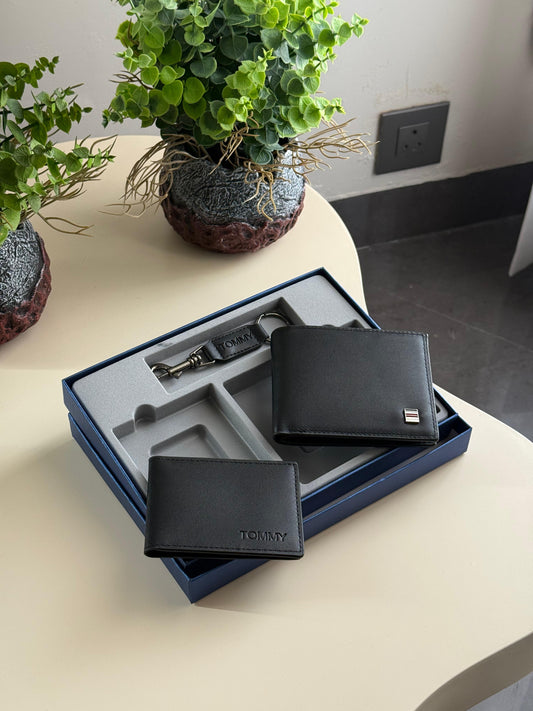 Tommy Hilfiger Dual Wallet And Keychain Set