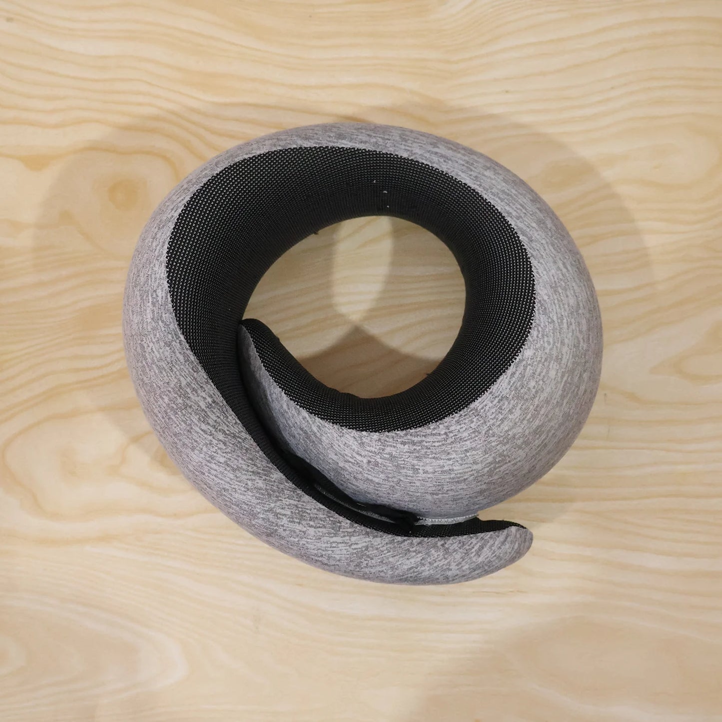 Soft Travel Neck Pillow, Memory Foam U-Shaped Support Pillow for Flights (1 Pc)