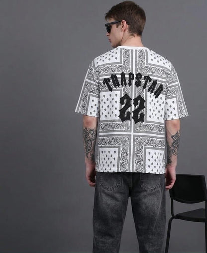 Trapstar 22 Bandana Print T-shirt