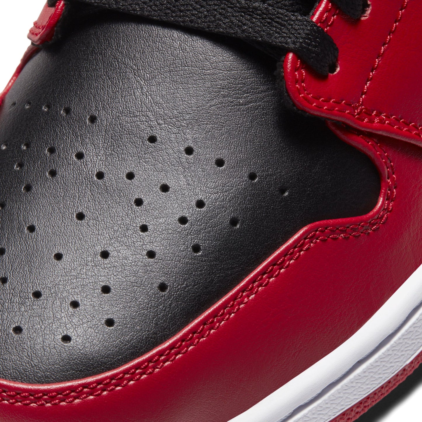Air Jordan 1 Low 'Reverse Bred'