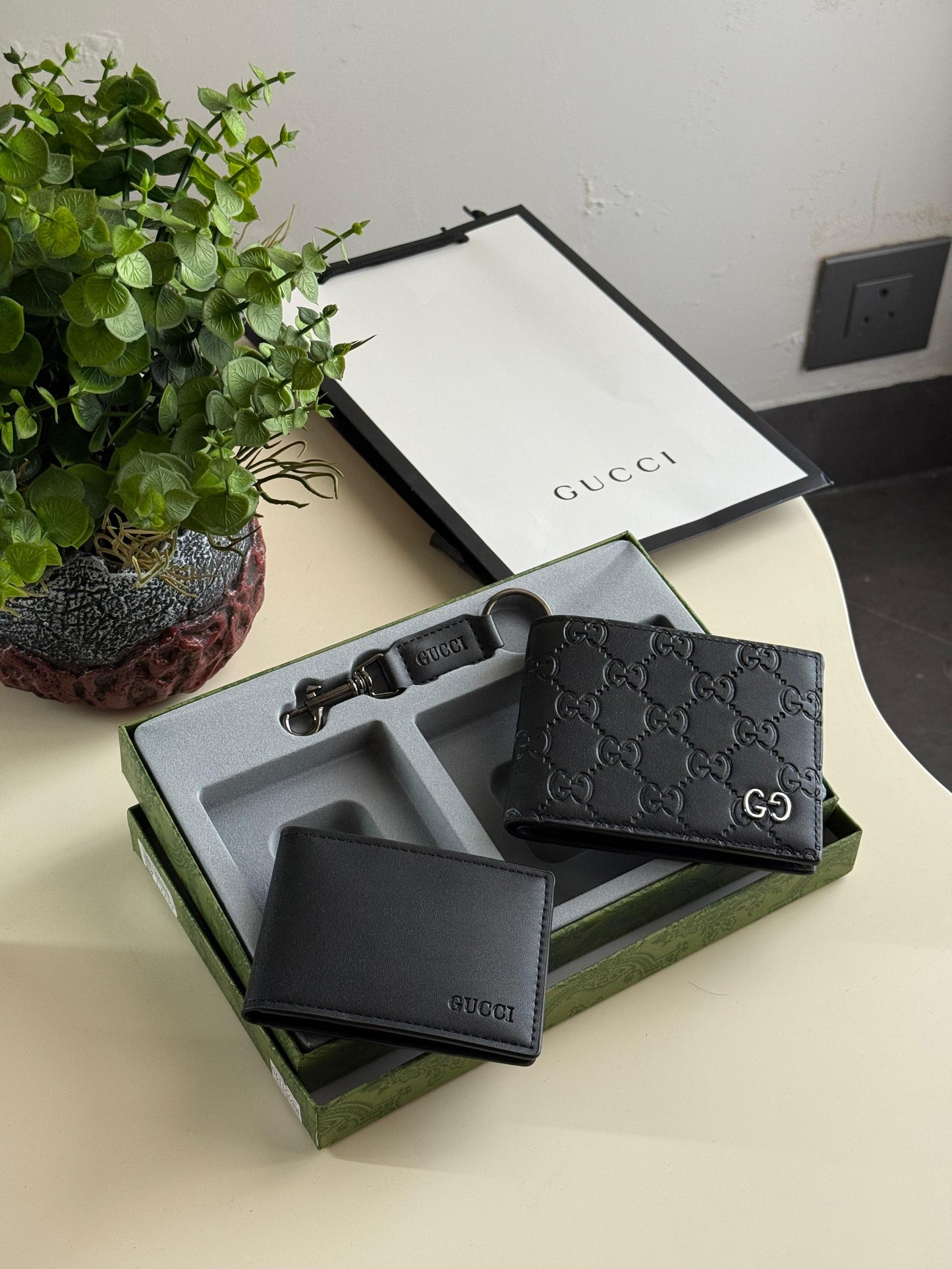 Gucci Dual Wallet And Keychain Set