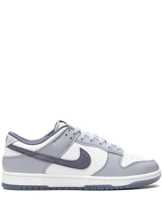 Nike Dunk Low SE "Light Carbon"