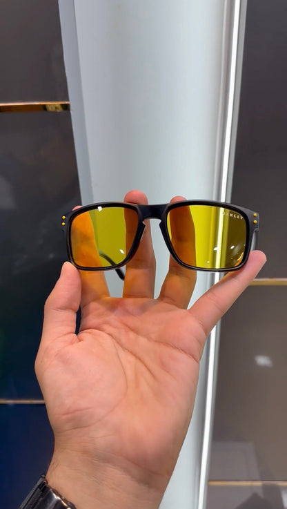 OAKLEY