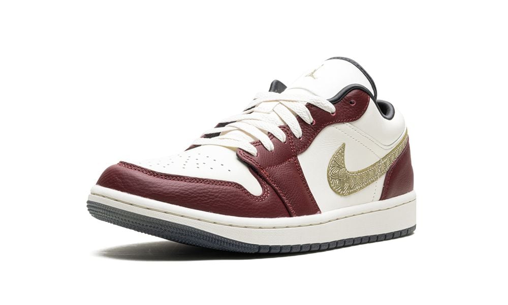 Air Jordan 1 Low SE "Year of the Dragon"