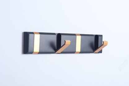 Multipurpose Hanger With Portable Hooks