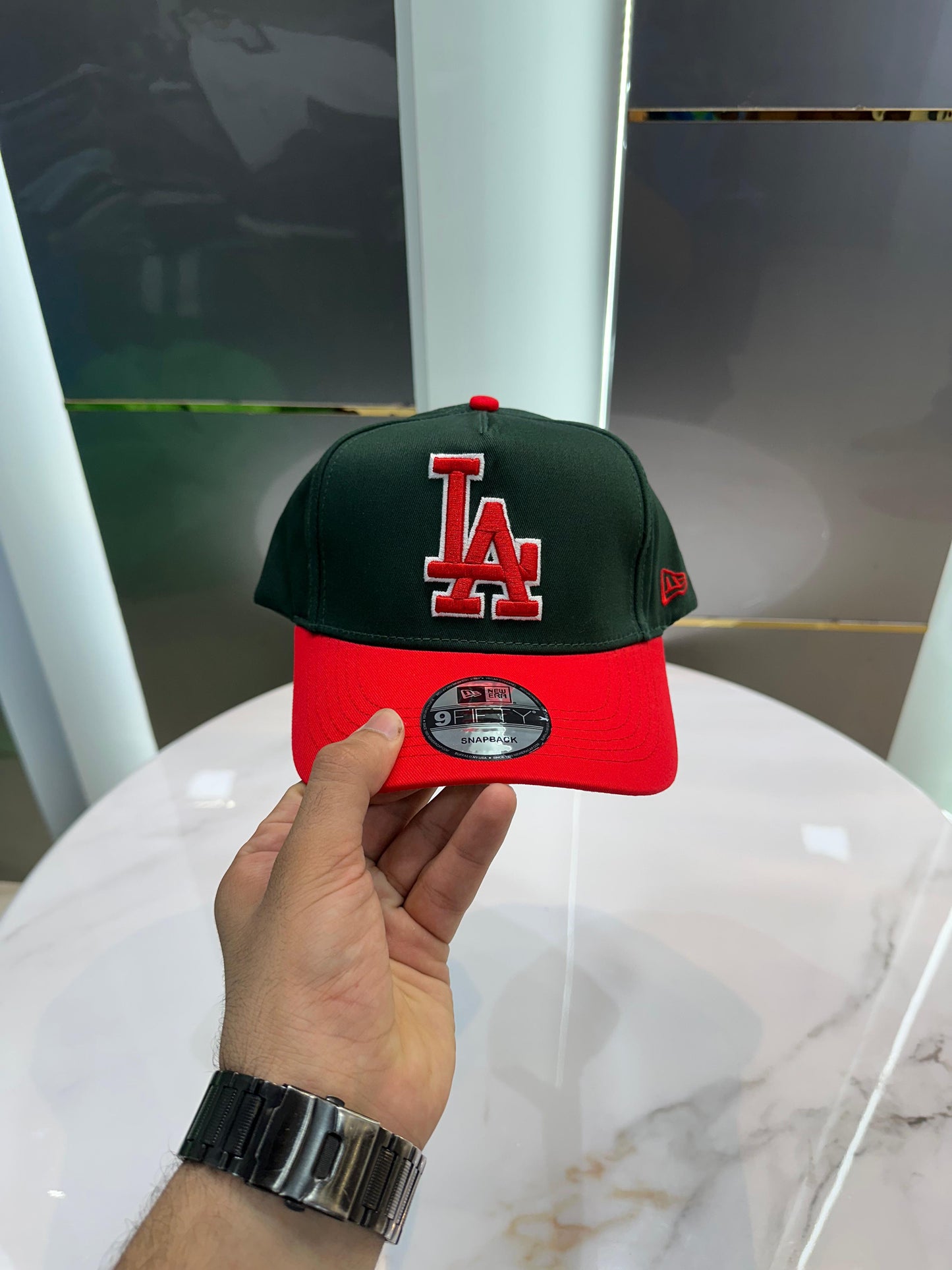 LA NEW YORK PREMIUM CAPS