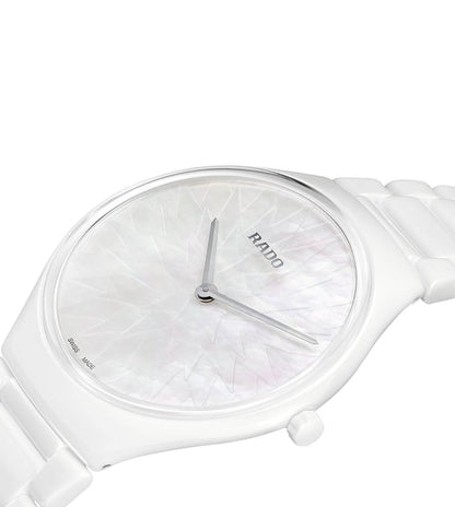 Rado True Round Thinline x Great Gardens of the World