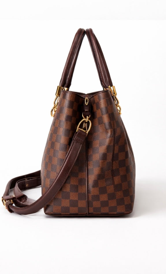 Damier Azur by Louis Vuitton