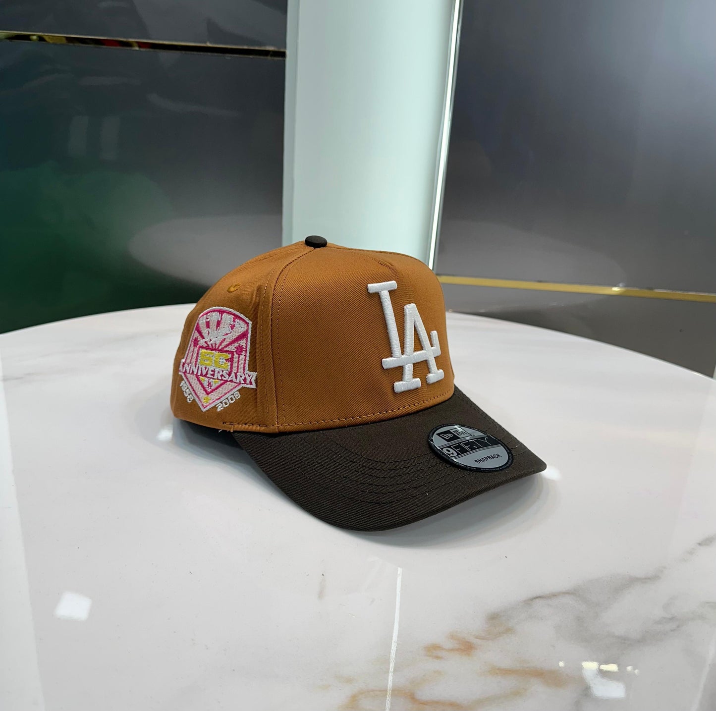LA NEW YORK PREMIUM CAPS