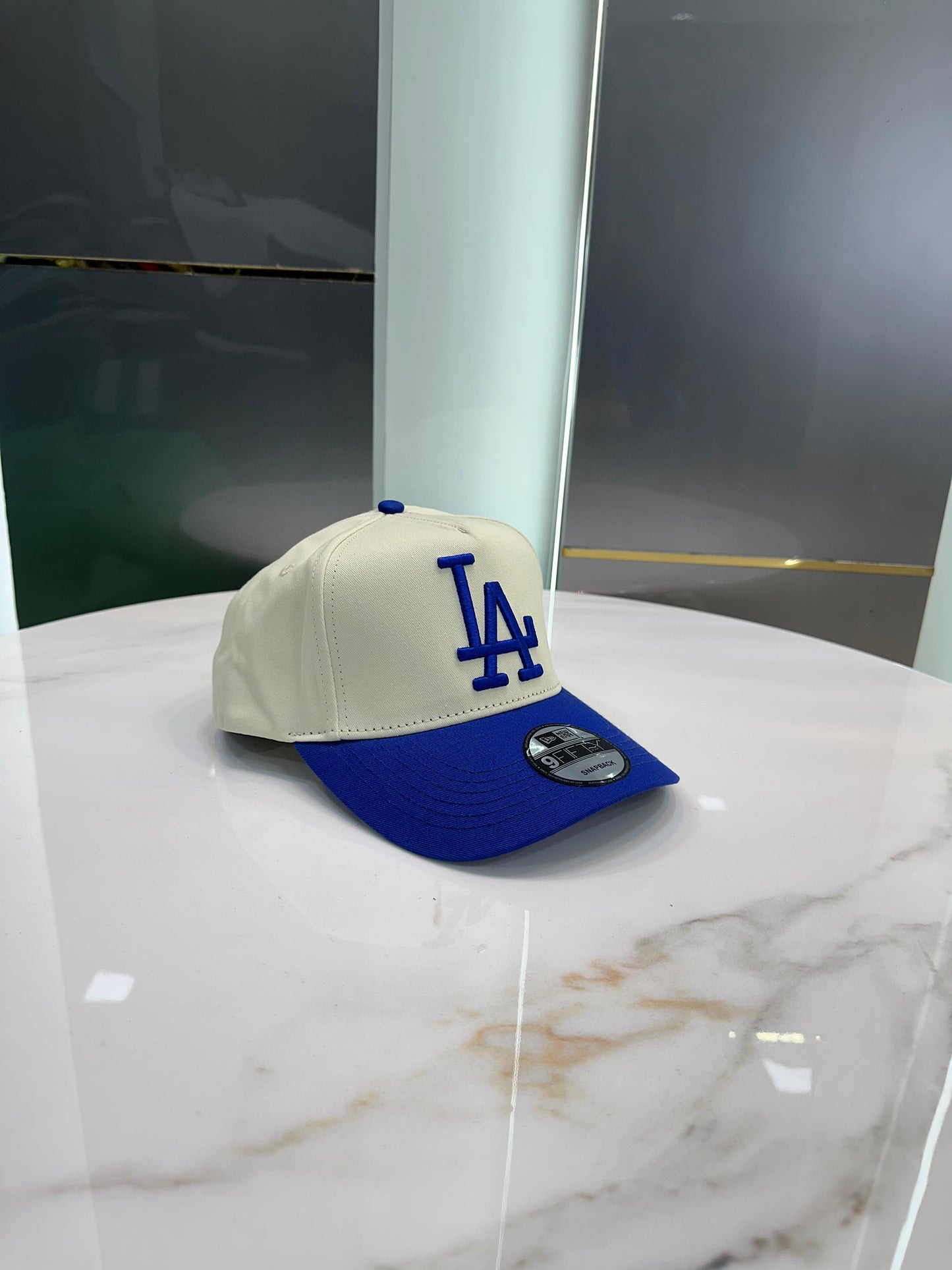 LA NEW YORK PREMIUM CAPS