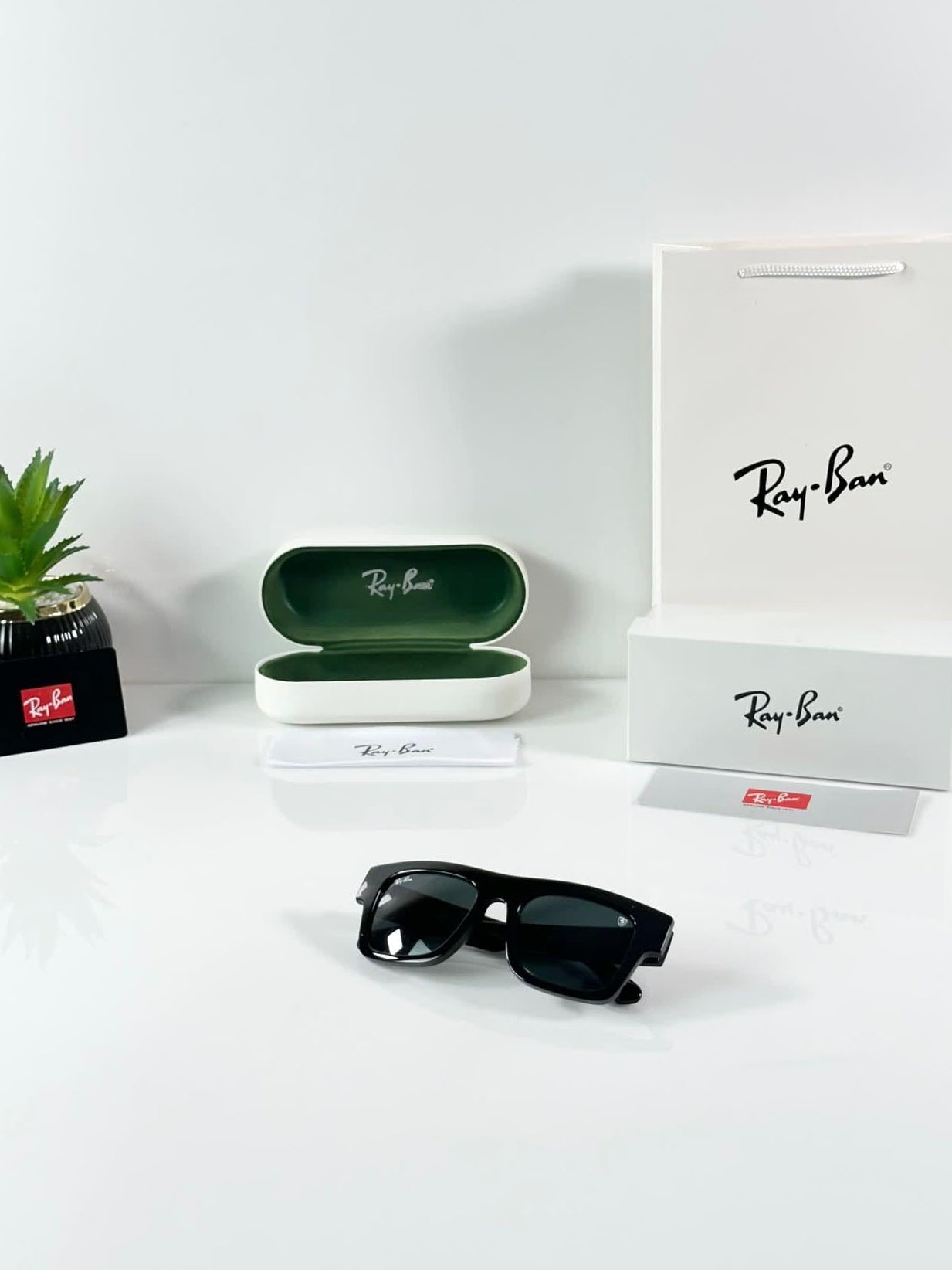 Ray-Ban Ferrari RB2217M sunglasses