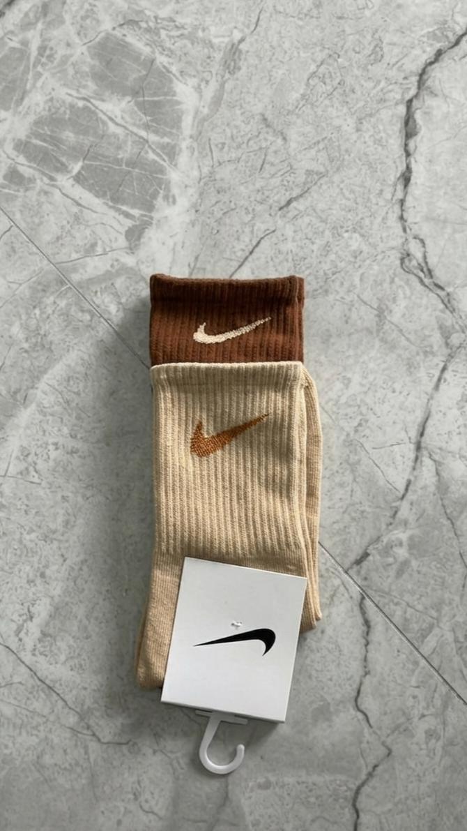 NIKE